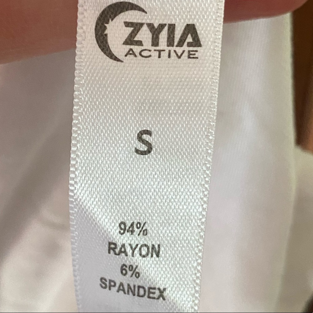 ZYIA Tank Top - Picture 4 of 9